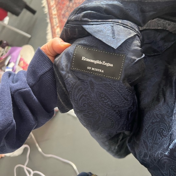 Ermenegildo Zegna Navy Wool Suit, size XL (54-56) - Picture 9 of 12